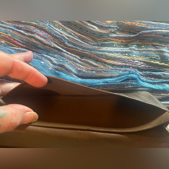 Brown Louis Vuitton epi-leather long wallet. Measures approximately 7 x 4”. GUC - Picture 12 of 14